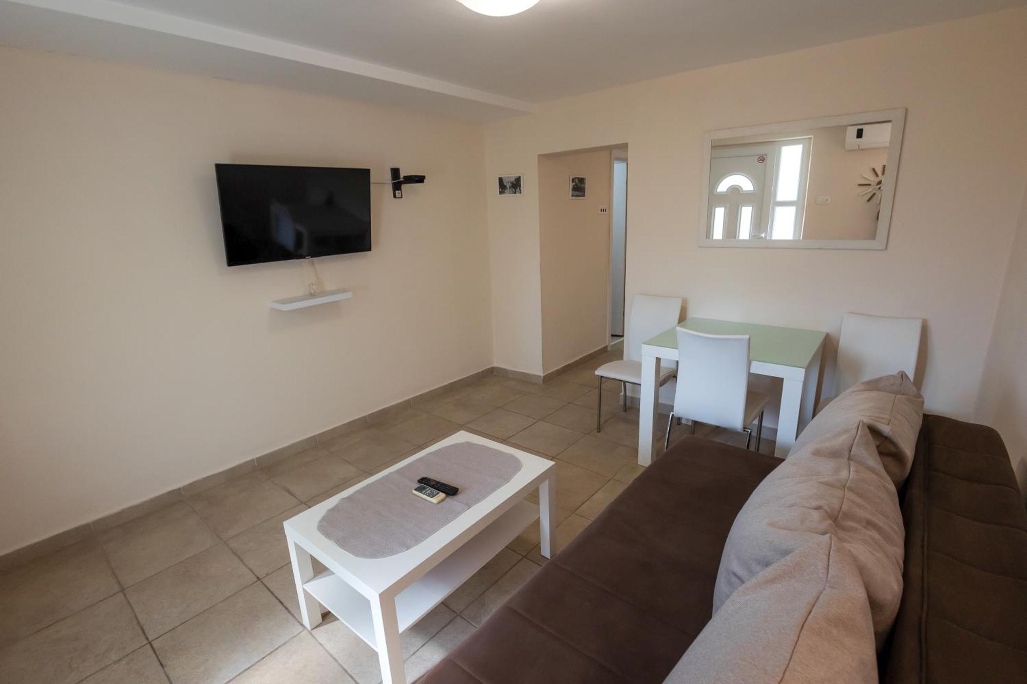 Apartmani Bijelic Hn Херцег-Нови Экстерьер фото